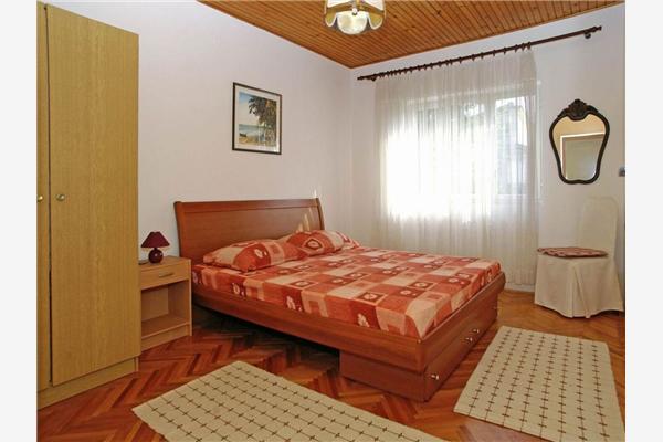 Apartment A1, for 6 persons