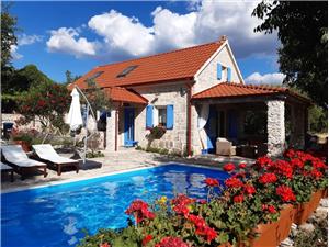 House Toma Oklaj, Stone house, Size 80.00 m2, Accommodation with pool