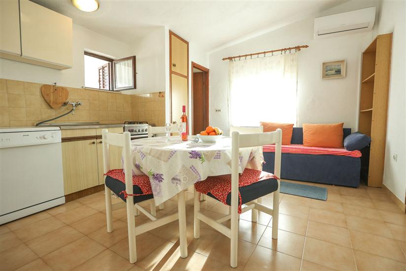 Apartment A2, for 4 persons