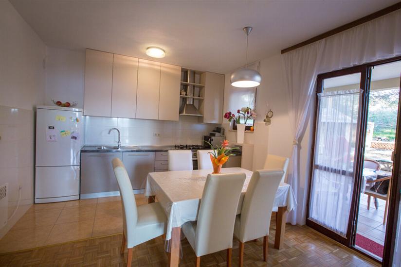 Apartment A1, for 6 persons