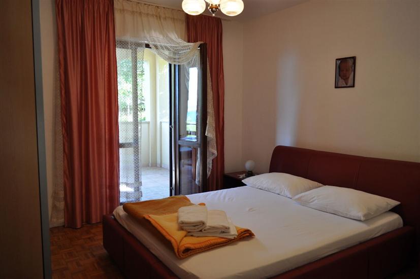 Apartment A1, for 6 persons