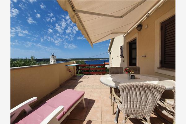 Room S1, for 2 persons