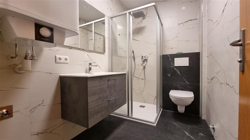 Apartment A2, for 5 persons