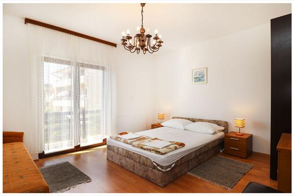 Apartment A1, for 5 persons