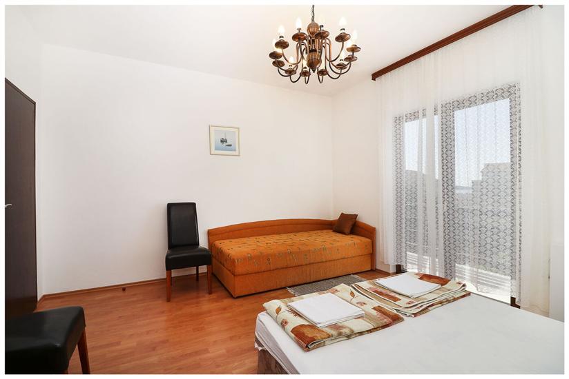 Apartment A1, for 5 persons