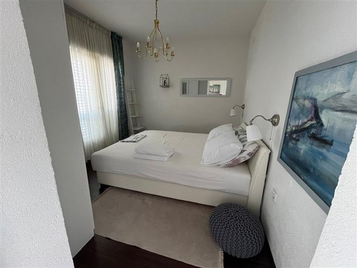 Apartment A2, for 6 persons