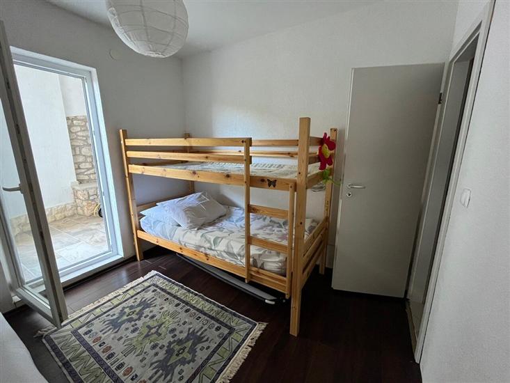 Apartment A2, for 6 persons