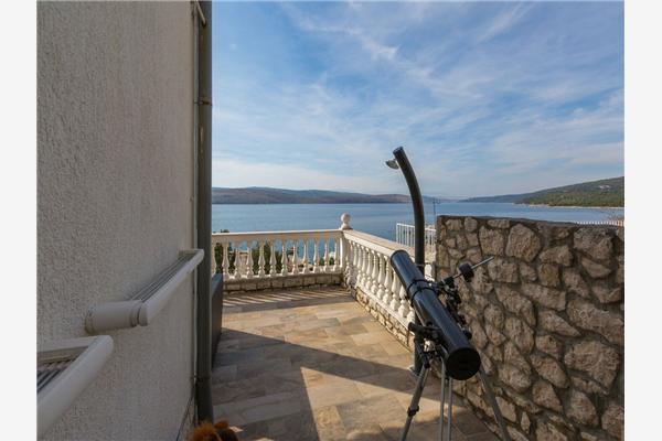 Apartment A2, for 6 persons