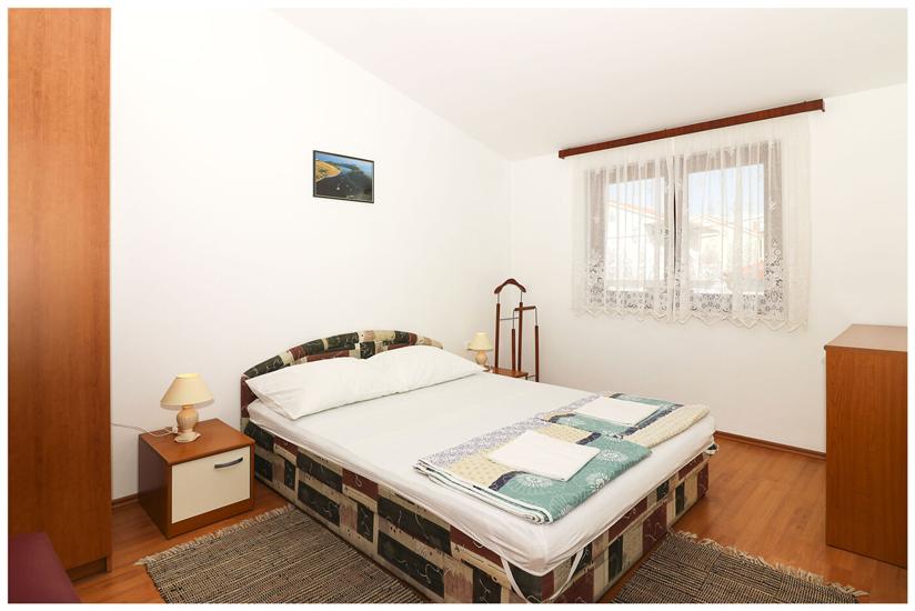 Apartment A2, for 5 persons