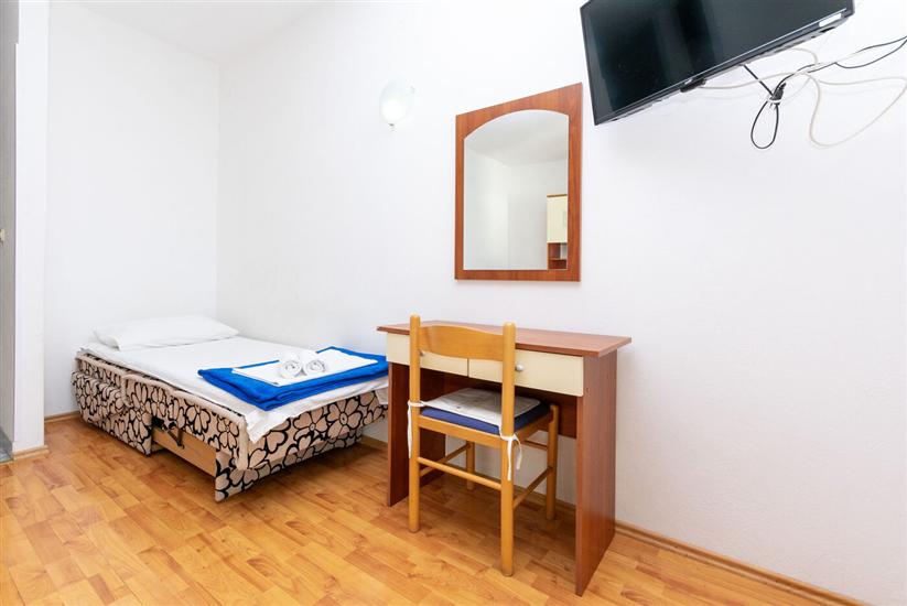 Apartment A4, for 3 persons