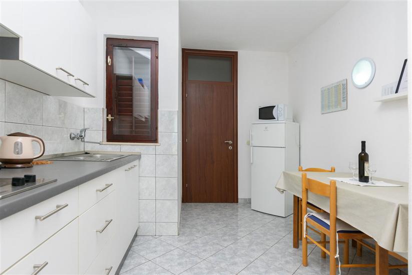 Apartment A4, for 3 persons