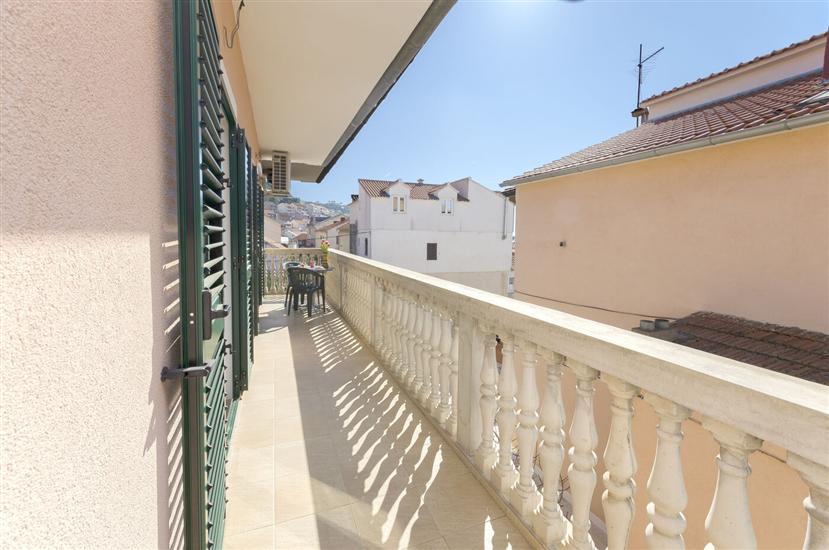 Apartment A1, for 6 persons