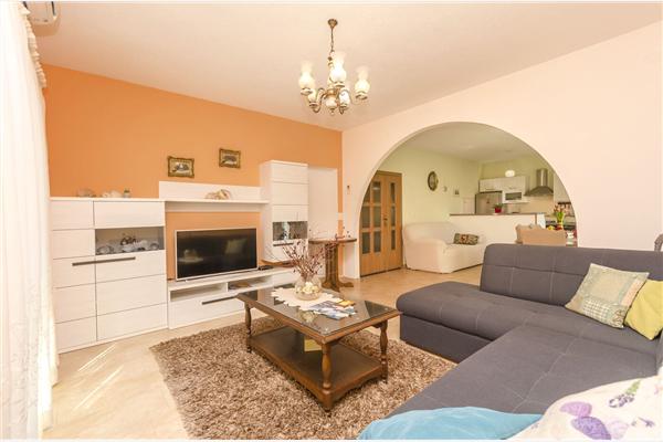 Apartment A1, for 6 persons