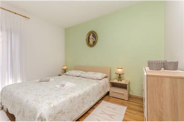 Apartment A1, for 6 persons