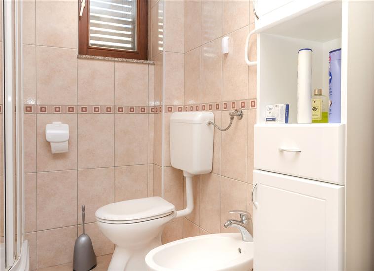 Apartment A1, for 6 persons