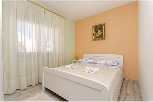 Apartment A1, for 6 persons