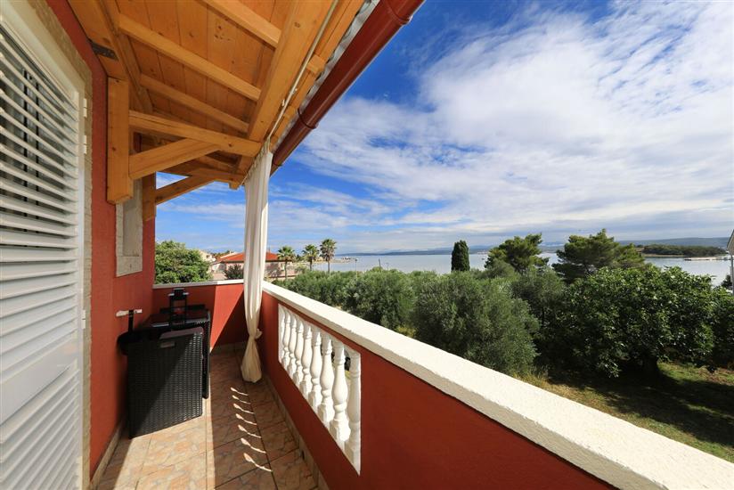 Apartment A2, for 3 persons