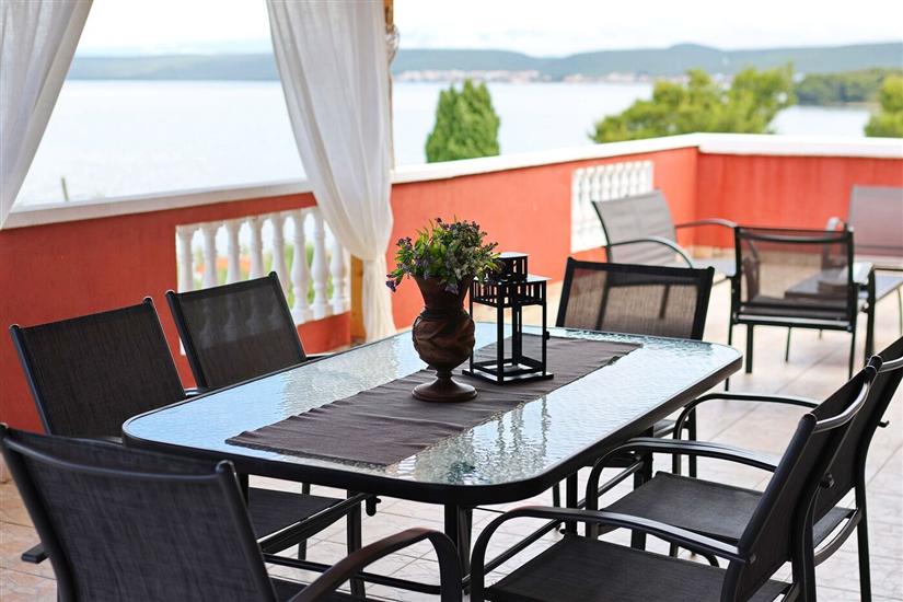 Apartment A4, for 5 persons