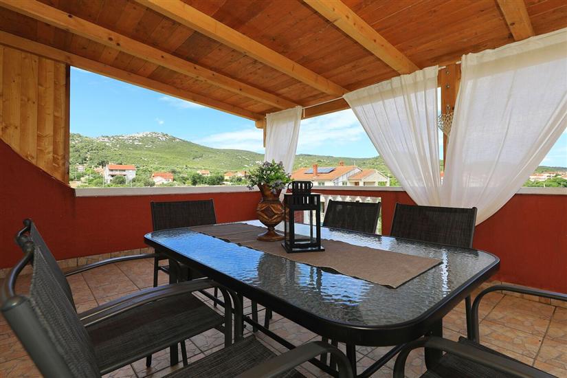 Apartment A4, for 5 persons