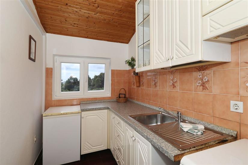 Apartment A4, for 5 persons