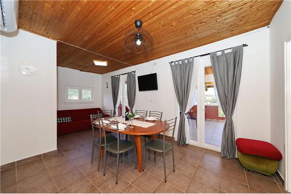 Apartment A4, for 5 persons