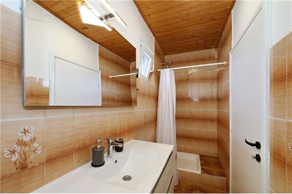 Apartment A4, for 5 persons