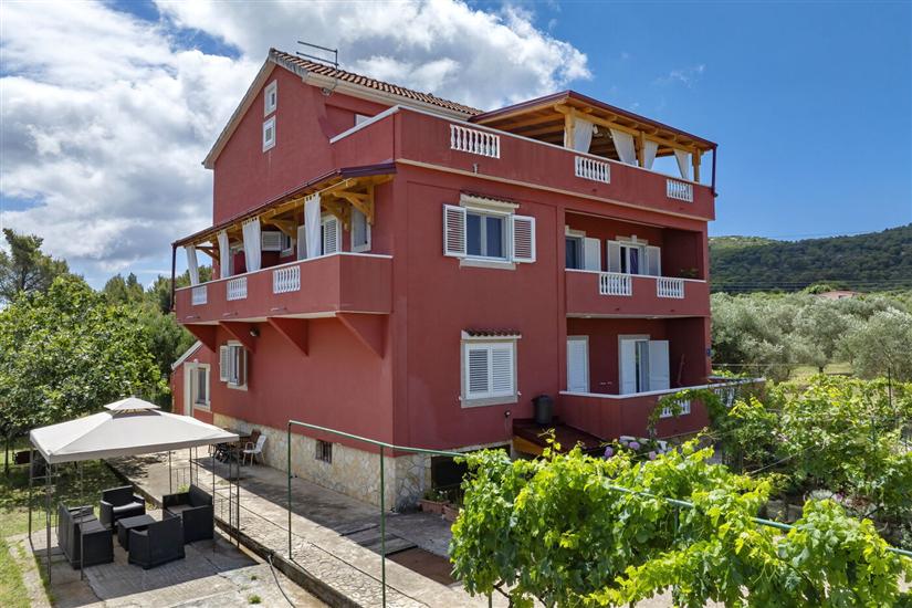 Apartments Saphron beach