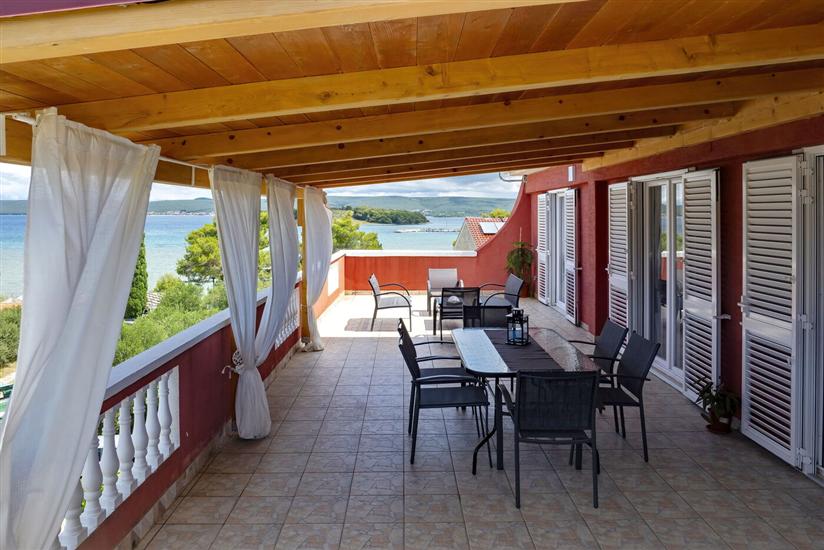 Apartments Saphron beach