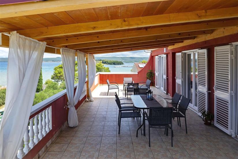 Apartments Saphron beach