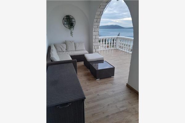 Apartment A5, for 8 persons