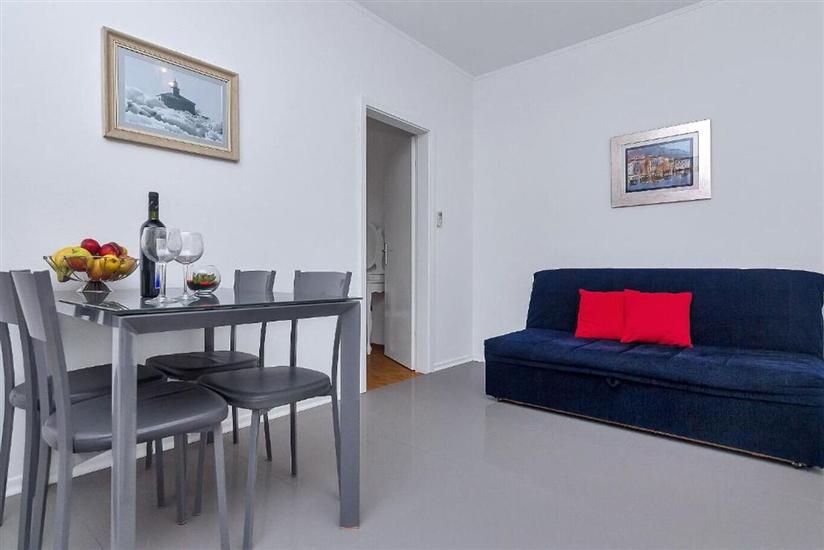 Apartment A2, for 3 persons