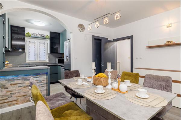 Apartment A1, for 7 persons