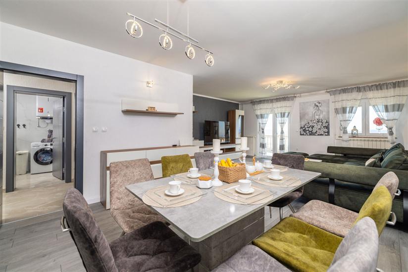 Apartment A1, for 7 persons