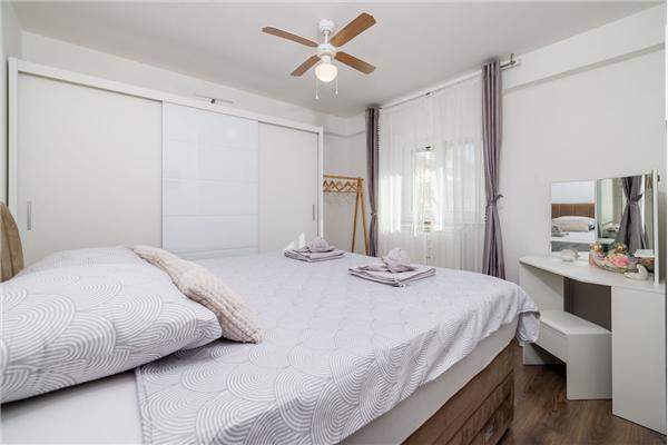 Apartment A1, for 7 persons