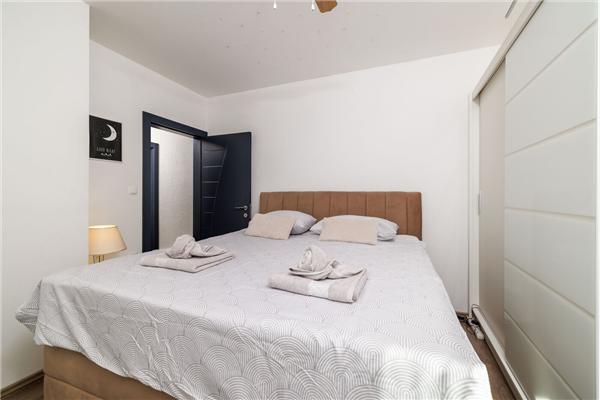 Apartment A1, for 7 persons