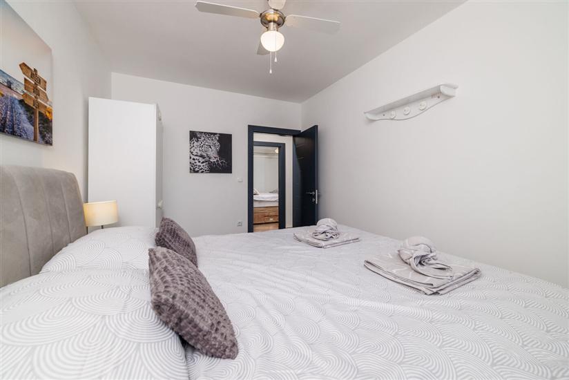 Apartment A1, for 7 persons