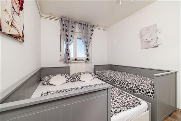 Apartment A1, for 7 persons