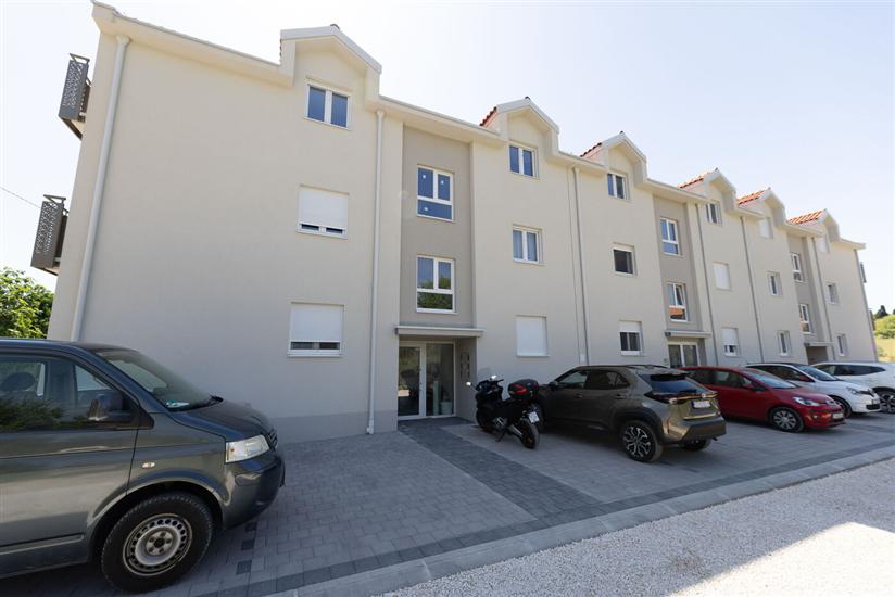 Apartment Sole
