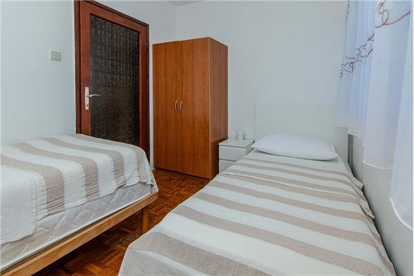 Apartment A2, for 4 persons
