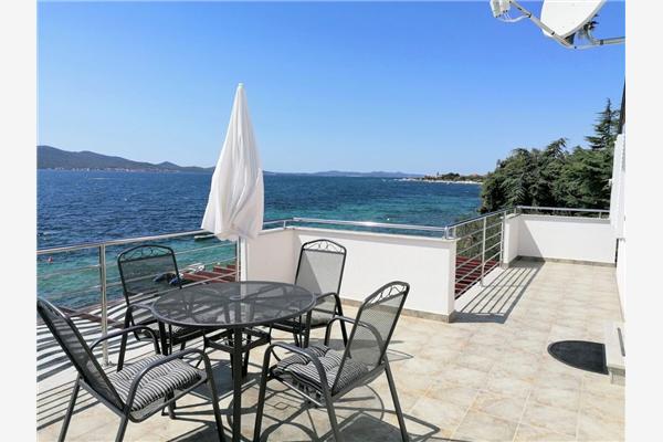 Apartment A1, for 8 persons