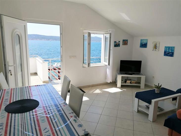 Apartment A1, for 8 persons