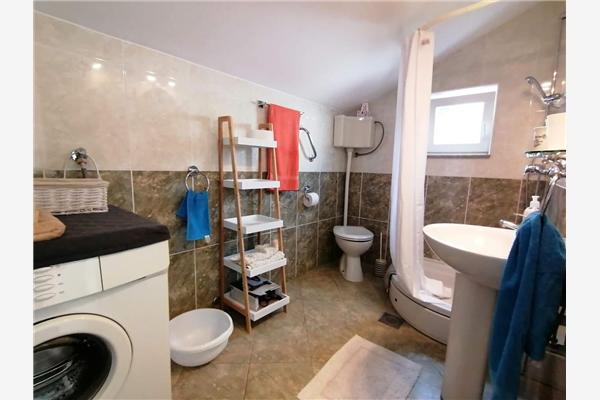 Apartment A1, for 8 persons