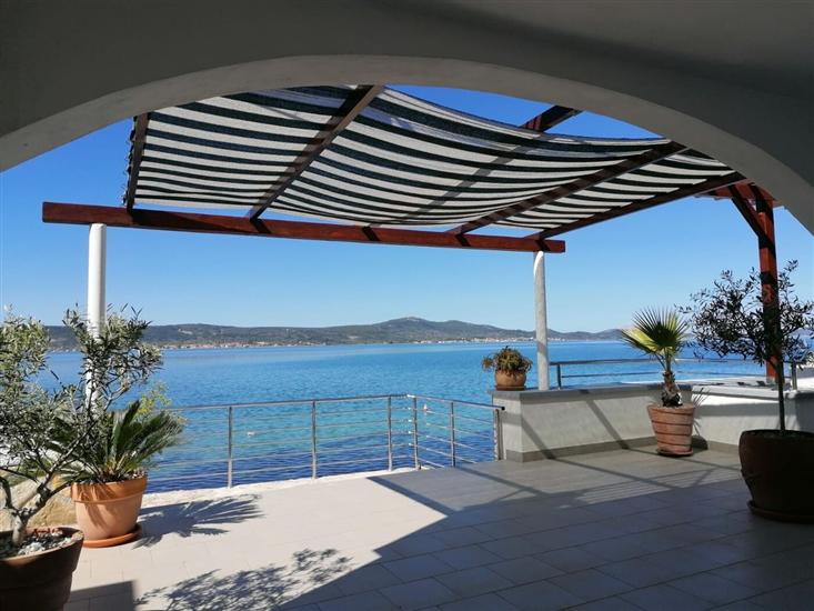 Apartment A1, for 8 persons