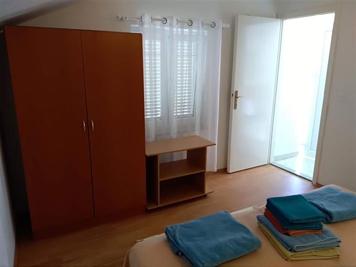 Apartment A1, for 8 persons