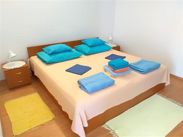 Apartment A1, for 8 persons
