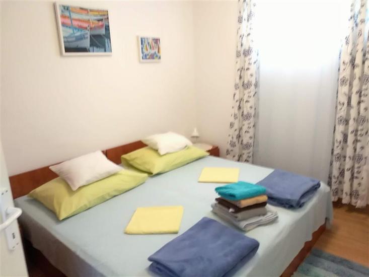 Apartment A1, for 8 persons