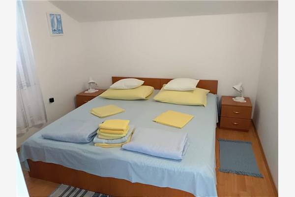 Apartment A1, for 8 persons