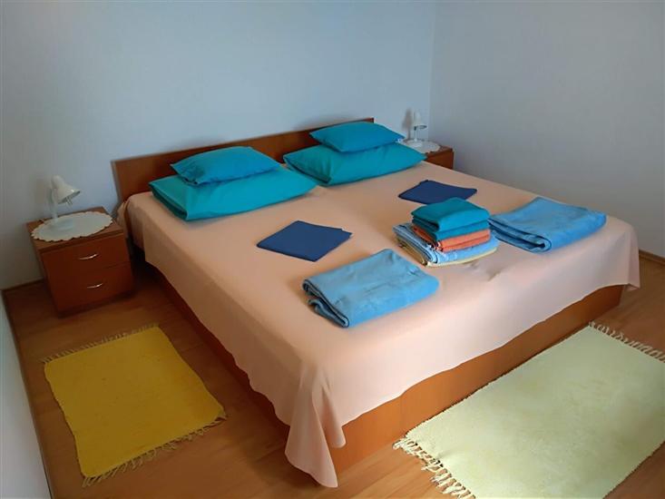 Apartment A1, for 8 persons