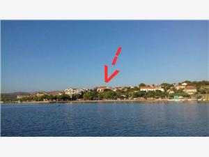 Apartments Šarić Jadrtovac, Size 34.00 m2, Airline distance to the sea 50 m, Airline distance to town centre 100 m