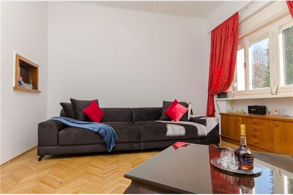 House K1, for 10 persons